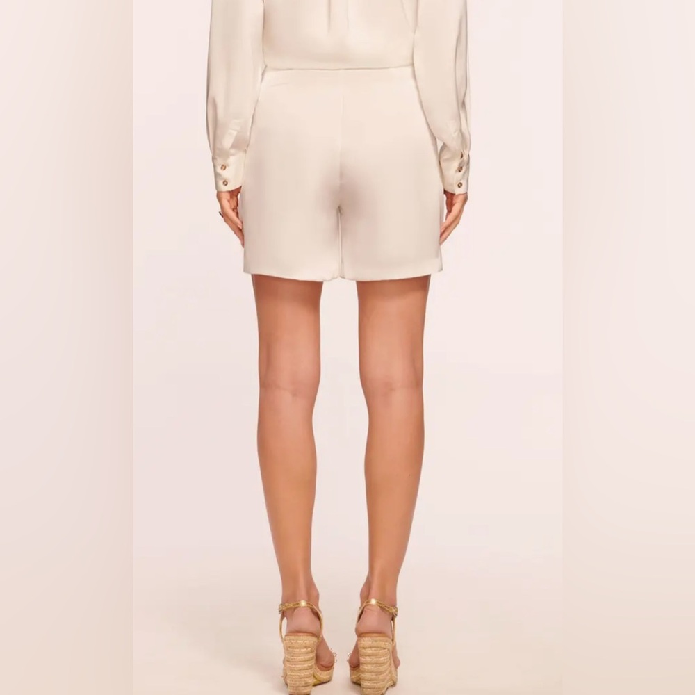 Joss Pleated Shorts in Ivory NWT - Picture 3 of 6